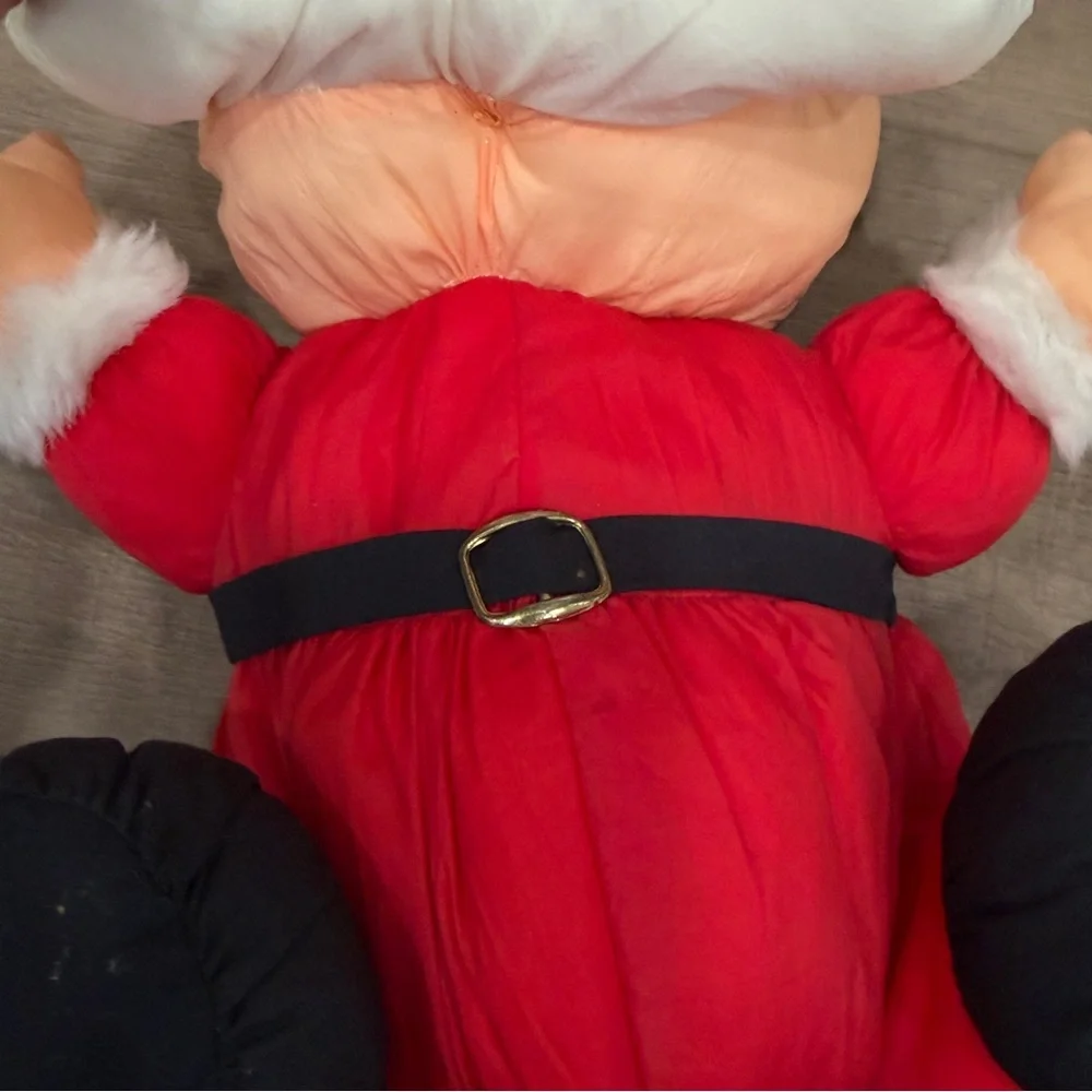 Vintage DanDee Santa Claus Puffalump Style Nylon Plush Stuffed Christmas 15”‎